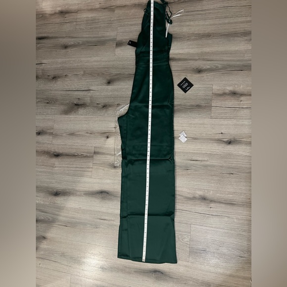 Lulus satin jumpsuit- EMERALD GREEN - Picture 12 of 12